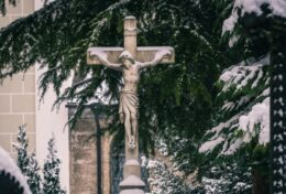 CHÚA GIÊSU ĐÃ KHÔNG CHẾT ĐỂ LÀM CHO BẠN TRỞ THÀNH TỶ PHÚ; HÃY BIẾT ĐIỀU NÀY VÀ BÌNH AN…