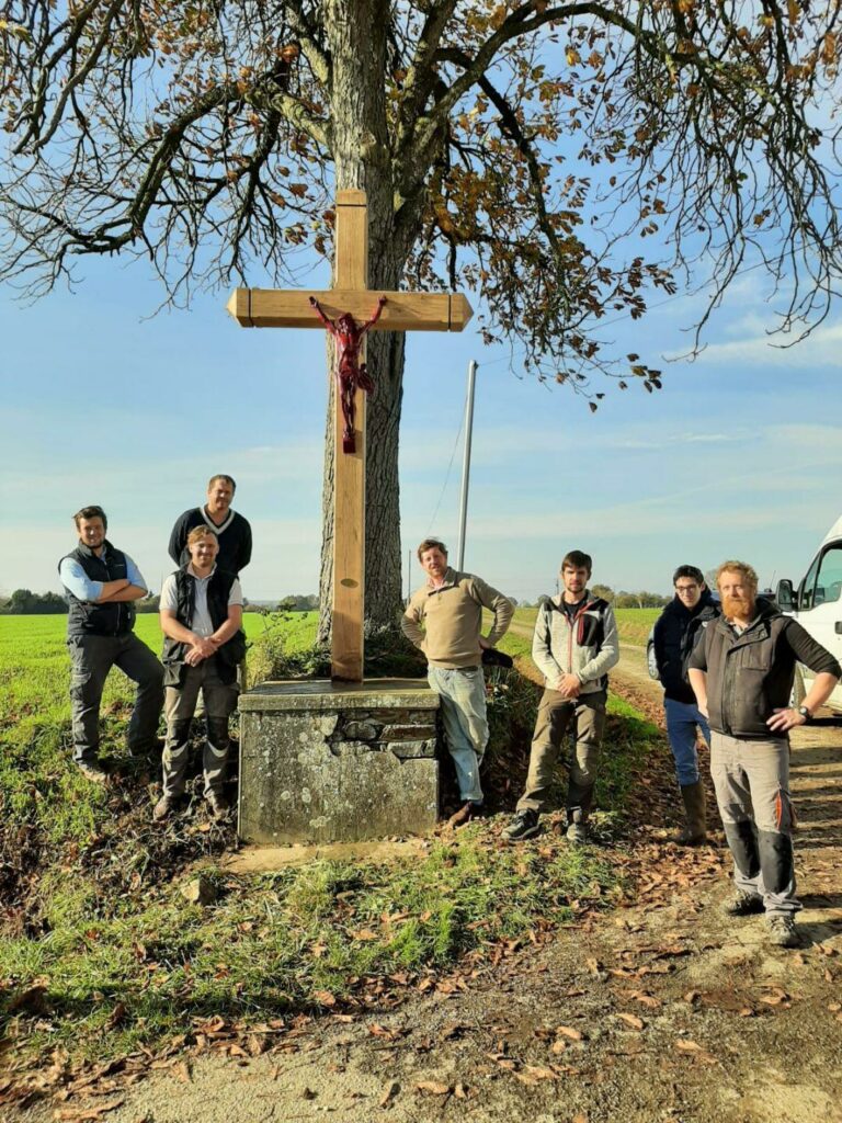 photo sos calvaires grp 1 768x1024 1