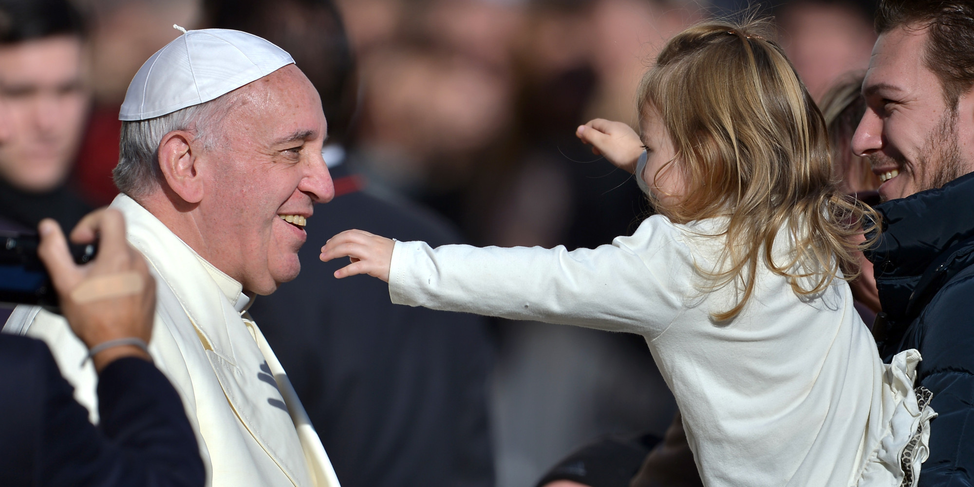 o POPE CHILD facebook.142675796343
