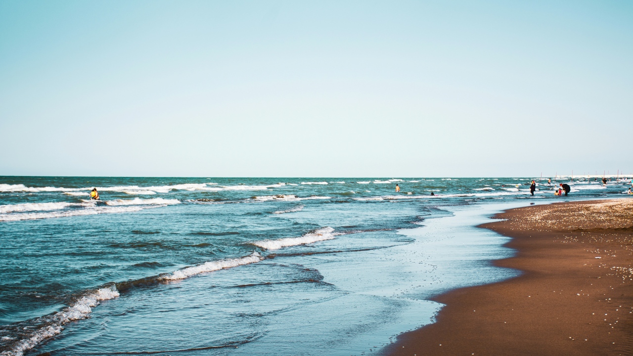 mehdi messrro VECn37FgLz0 unsplash