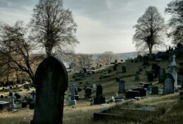 MỒ THẬT CHÔN NGƯỜI CHẾT LÀ TRÁI TIM VÔ CẢM, LÀ SỰ QUÊN LÃNG CỦA NGƯỜI SỐNG