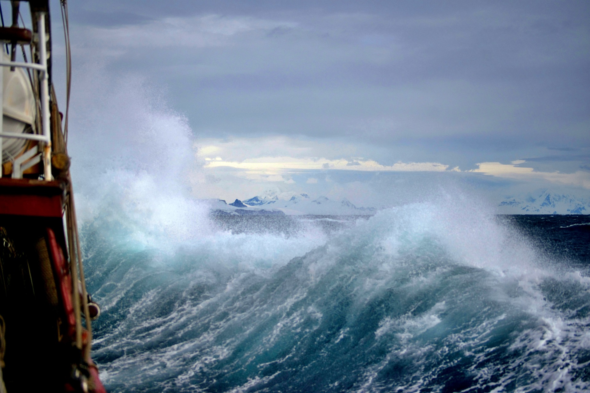 torsten dederichs KrQJzrZiCak unsplash