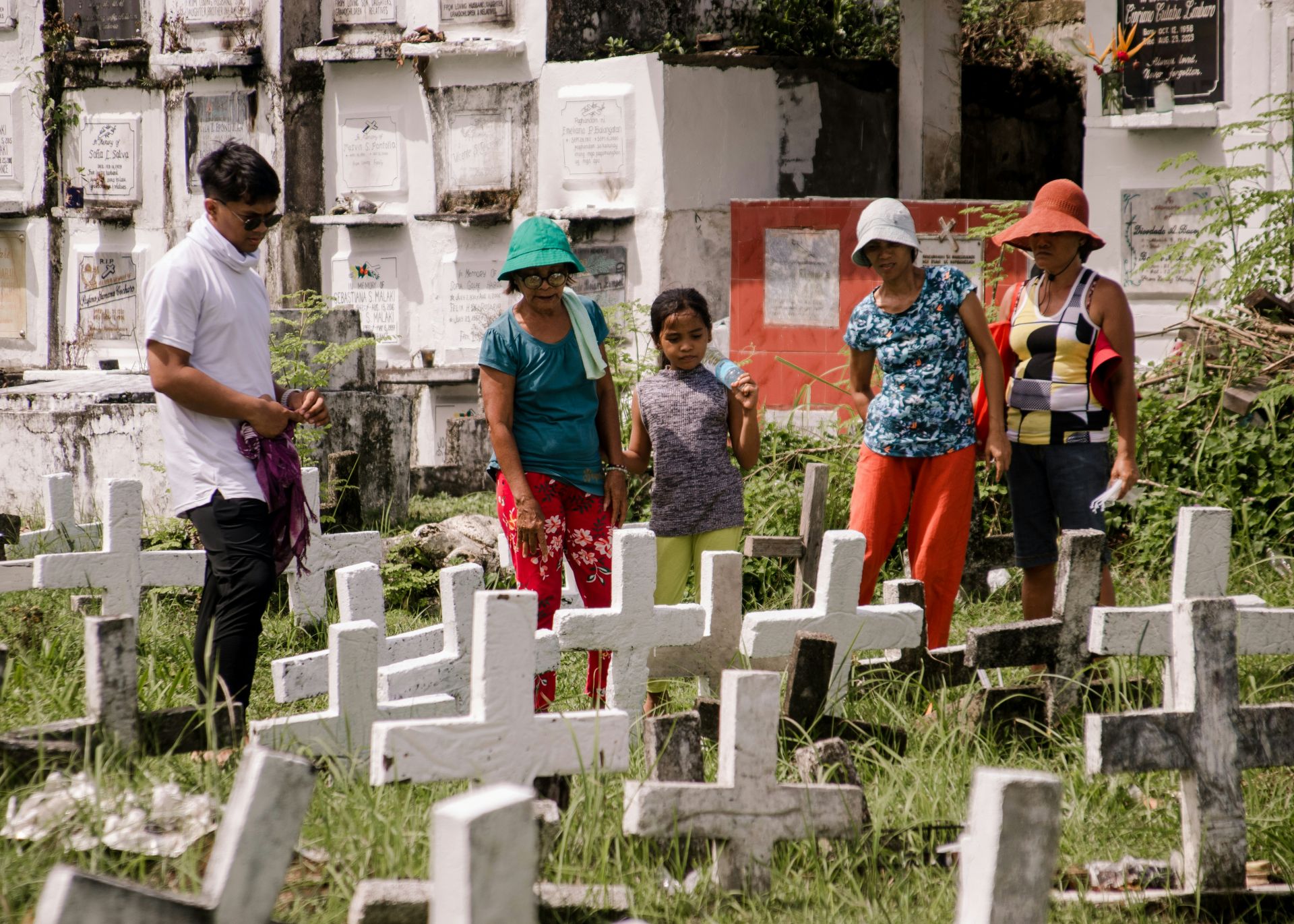 bhong bahala RkFOHI2aH60 unsplash