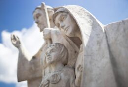 HÃY BIẾN GIA ĐÌNH CỦA BẠN NHƯ GIA ĐÌNH THÁNH GIA