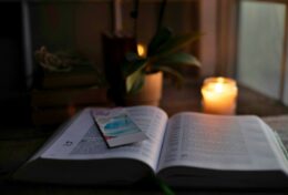 ĐỪNG KHÓC NỮA, NHƯNG ĐỪNG DỪNG CẦU NGUYỆN…