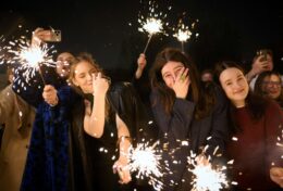 KHÔNG PHẢI AI LẮNG NGHE BẠN CŨNG ĐỀU ĐỨNG VỀ PHÍA BẠN…