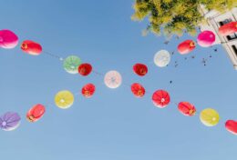 KỂ CÂU CHUYỆN CỦA BẠN TRONG TỰ DO