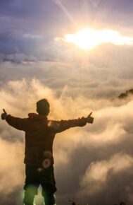 HÃY CHỌN TỎA SÁNG DÙ GÁNH NẶNG CÓ ĐÈ NẶNG ĐẾN ĐÂU…