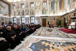 Đức Thánh Cha: Sứ mạng của linh mục giải tội là tái lập sự hiệp nhất giữa con người với Thiên Chúa