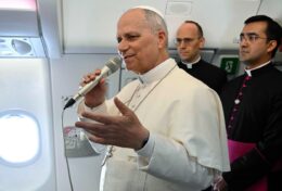 ĐTC Lêô: Tôi đến Phi Châu để khích lệ tín hữu Công giáo, không để tranh luận với ông Trump