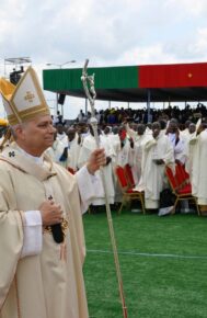 [Tông du Camerun] Đức Thánh Cha cử hành Thánh lễ tại sân vận động Japoma ở thành phố Douala