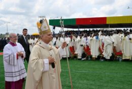 [Tông du Camerun] Đức Thánh Cha cử hành Thánh lễ tại sân vận động Japoma ở thành phố Douala
