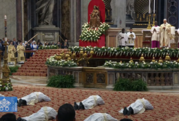 Thánh Lễ truyền chức linh mục: Hãy giữ cửa luôn rộng mở