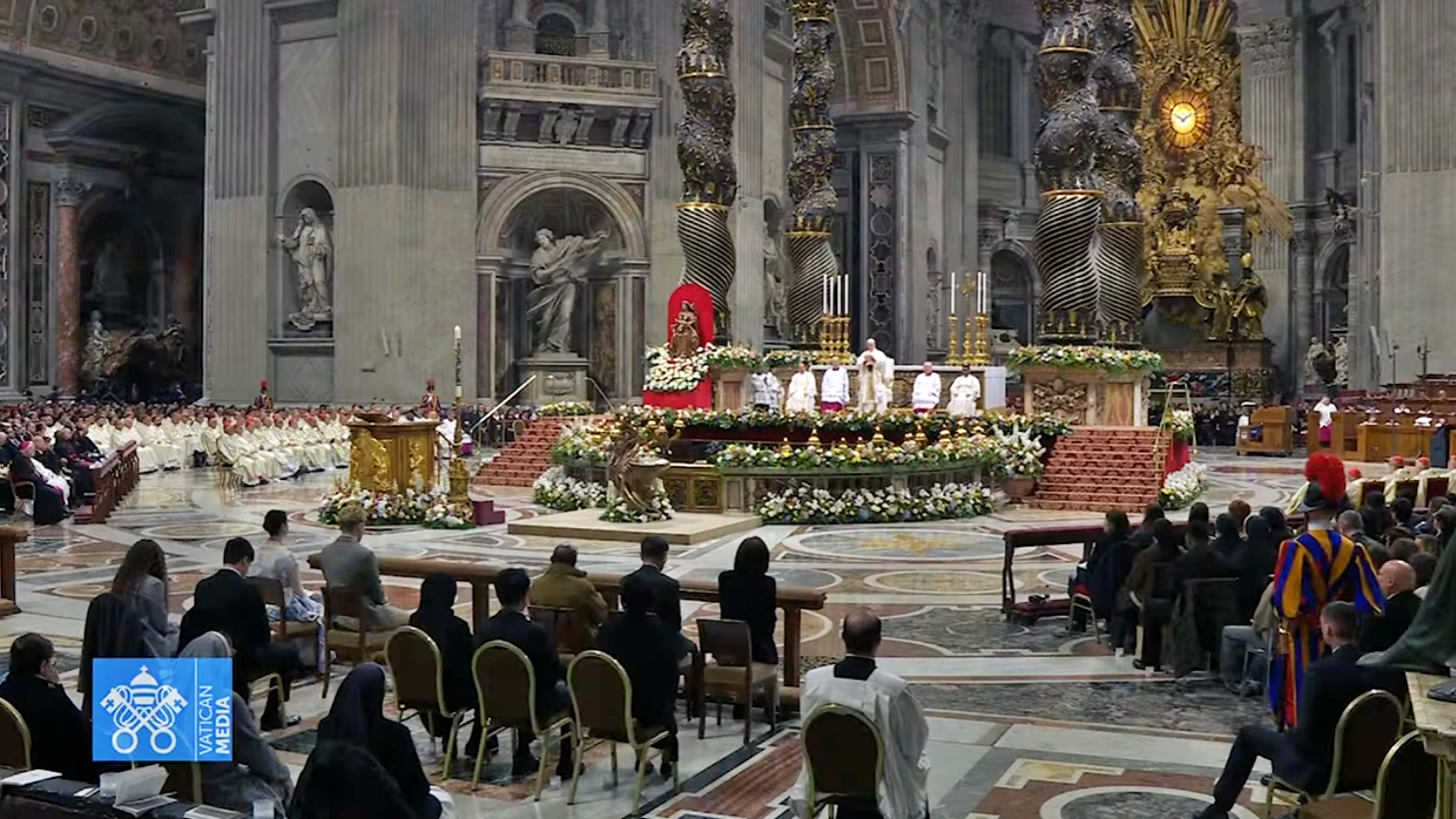 Đức Thánh Cha Lêô XIV chủ sự Thánh lễ Canh thức Vọng Phục Sinh tại Đền thờ thánh Phêrô